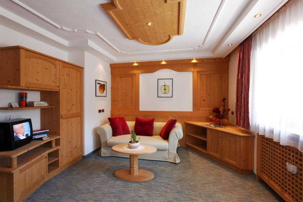 Ciasa Roby Hotel